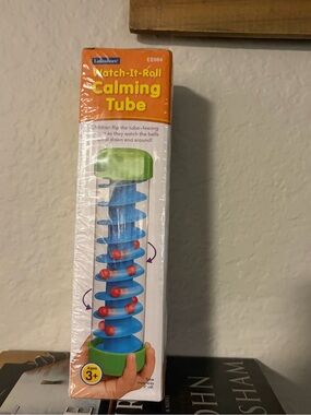 Lakeshore Watch-It-Roll Calming Tube - Blue and Green